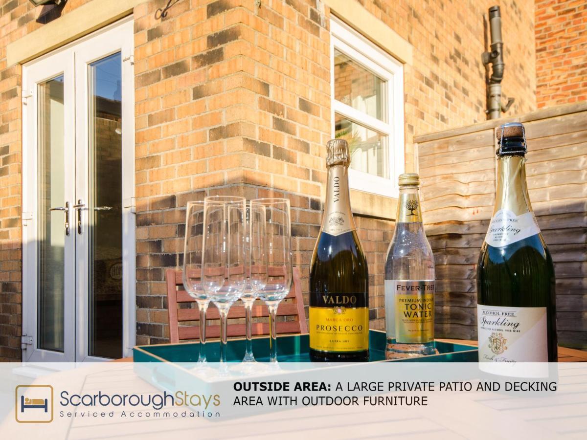Hibernia Place, 3 Bedroom Townhouse With Patio & Seating Area - Free Parking Скарбъро Екстериор снимка